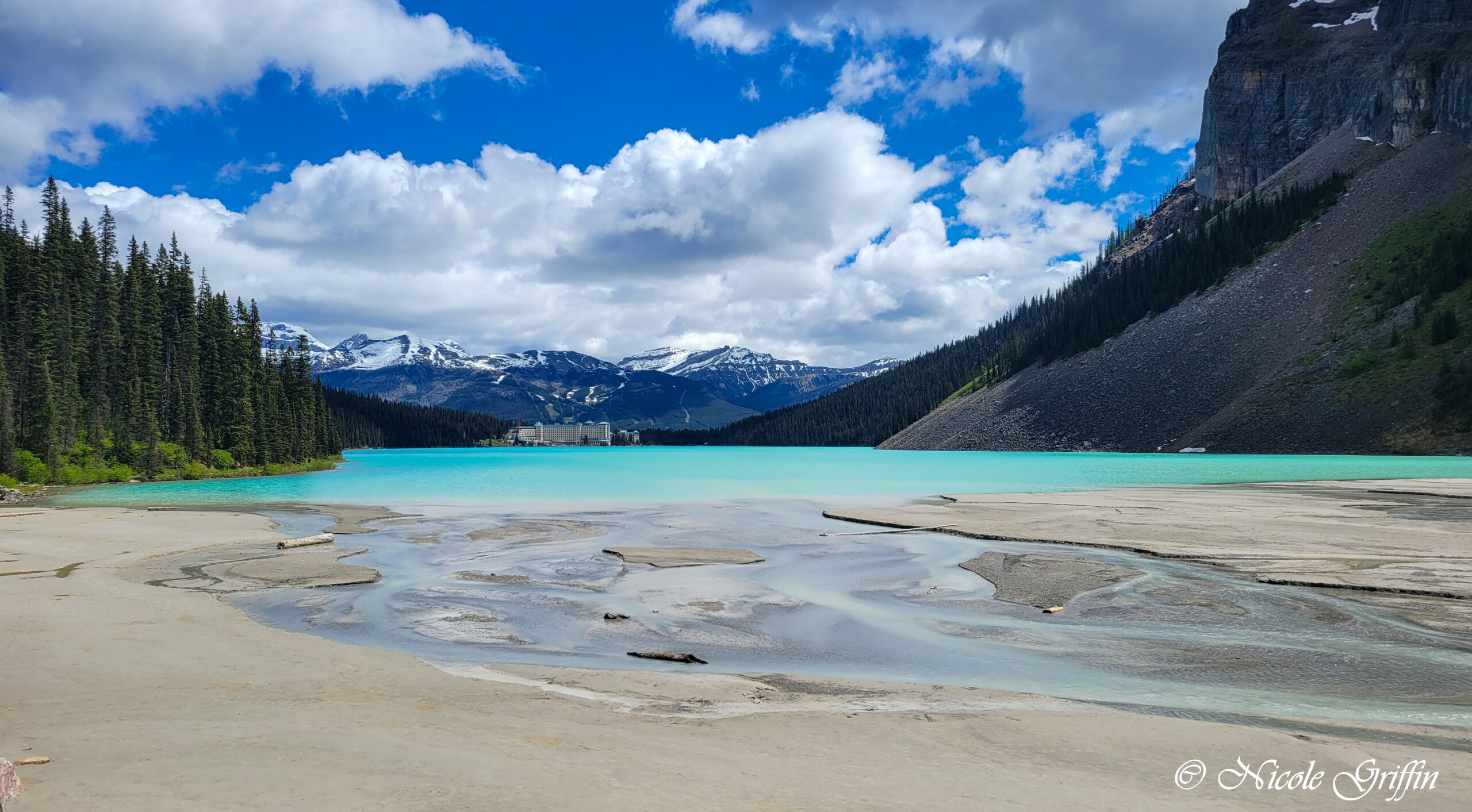 photoessay: the colorful lakes of the canadian rockies